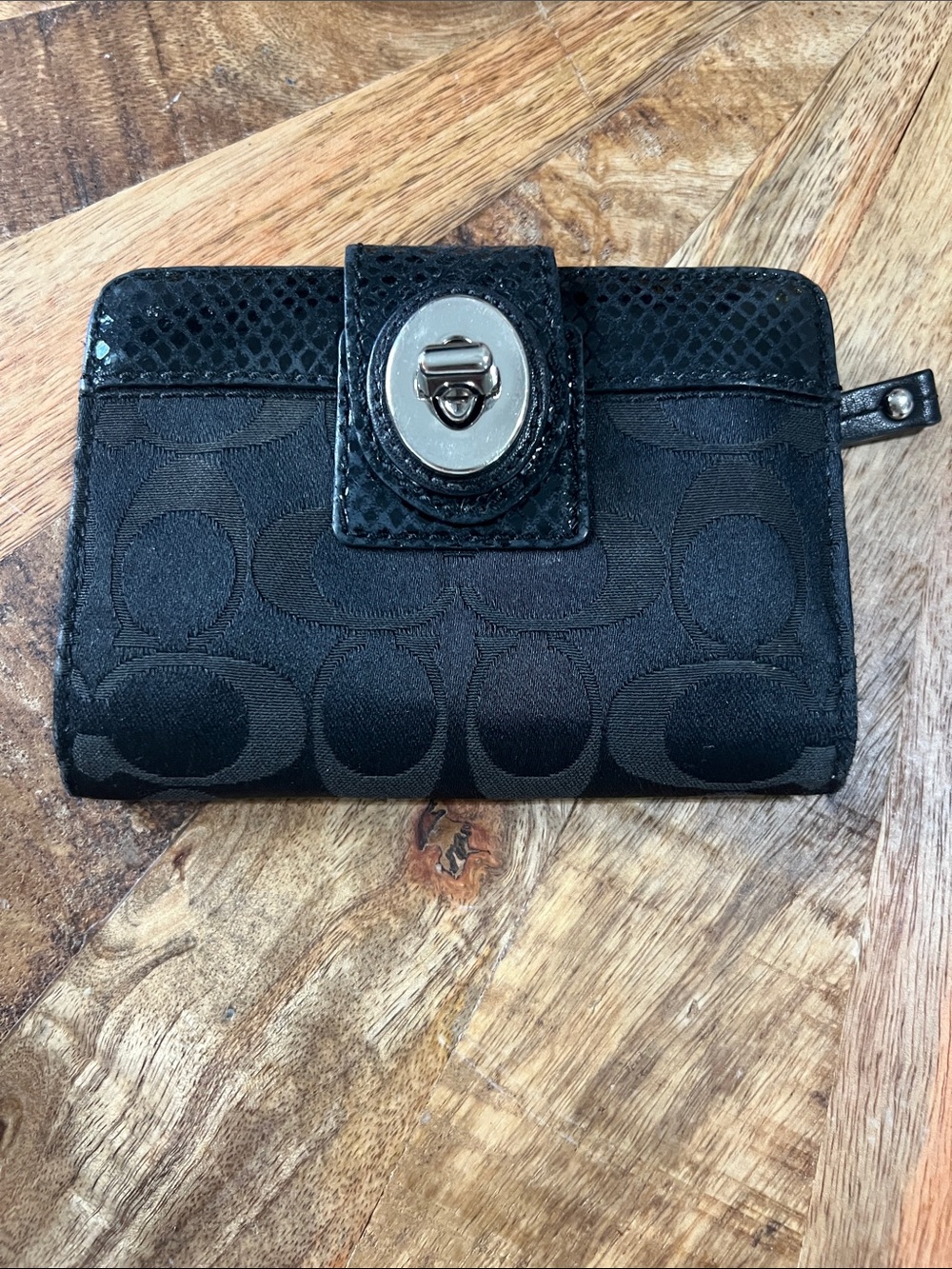 Coach Black Signature Canvas Turnlock Card Holder Wallet
